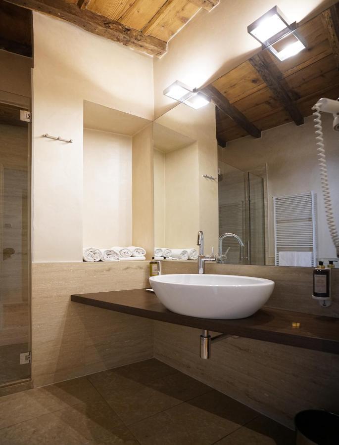 Il Portico - 1711 Luxury Guest House Arlate Ngoại thất bức ảnh